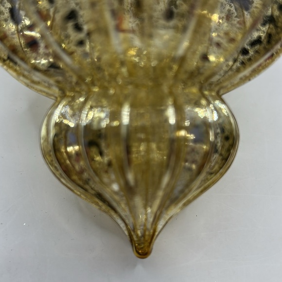 Elegant Gold Glass Ornament - Picture 9 of 12